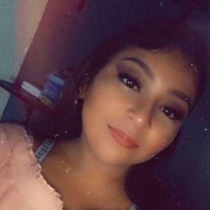 Meet your Posher, Elvira